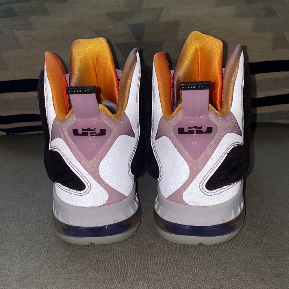NIKE Lebron IX Regal pink multicolor NWT size 8.5 - Picture 8 of 14